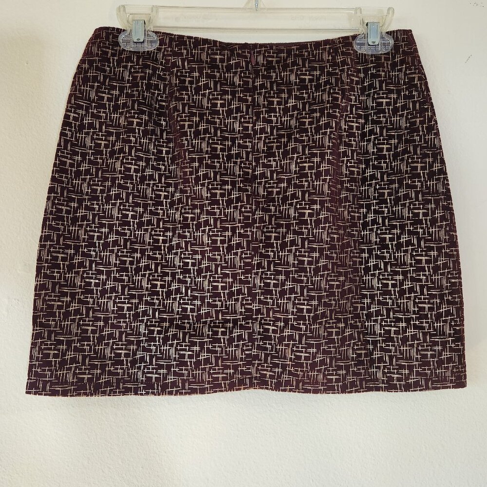 NWT Hayden Maroon with gold slash print mini skirt Small